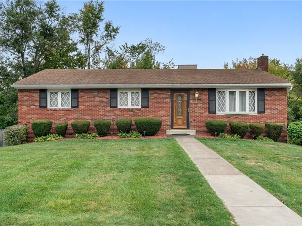 40 Eichelberger Dr, Coraopolis, PA 15108
