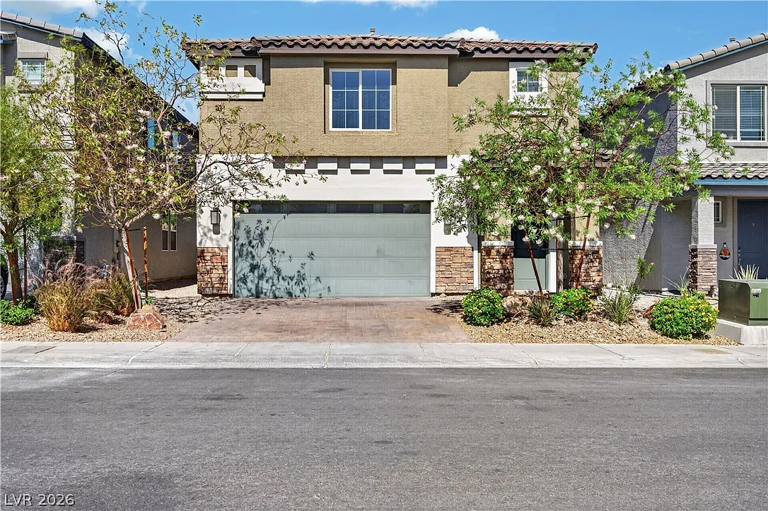 5 bed, 3.0 bath, 2954 sqft, $4,000 — Photo 1