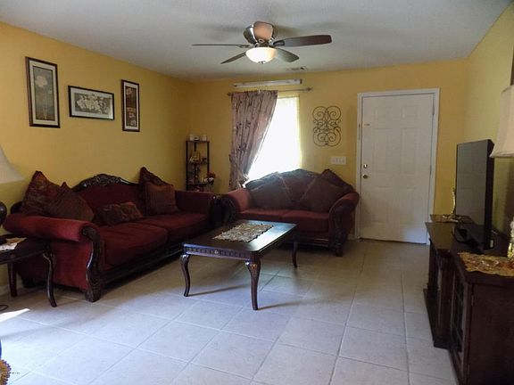 5th image of 1221 Homard Pl