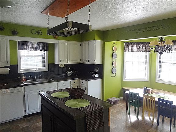 4th image of 8428 Chittimwood Dr