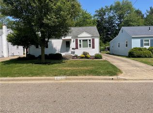 1030 Park Ave NE, Canton, OH 44720