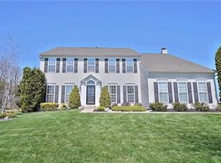 37 Upper Way Rd, Easton, PA 18045