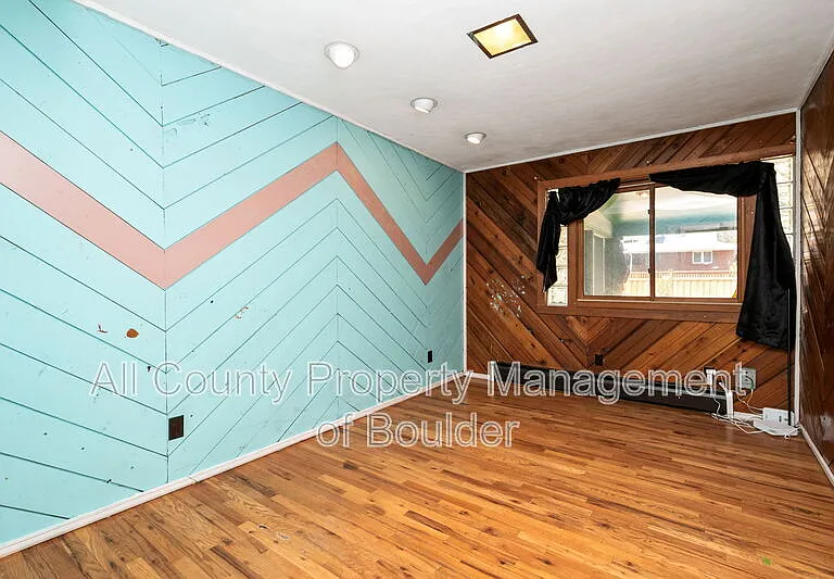 701 S Miller Ave — Photo 17