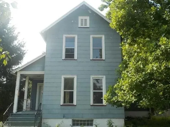 114 W Glendale St, Bedford, OH 44146