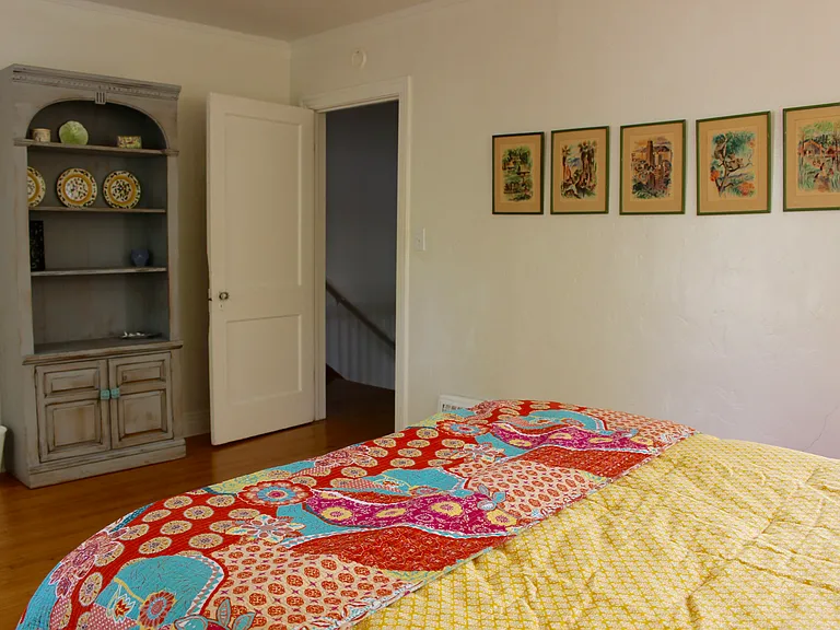 401 W Hill St — Photo 43