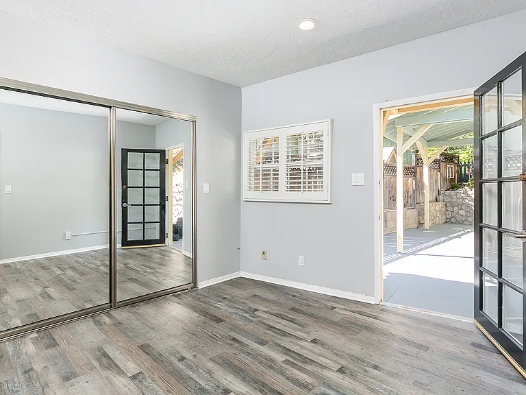 533 Sturtevant Dr #1/2 — Photo 11