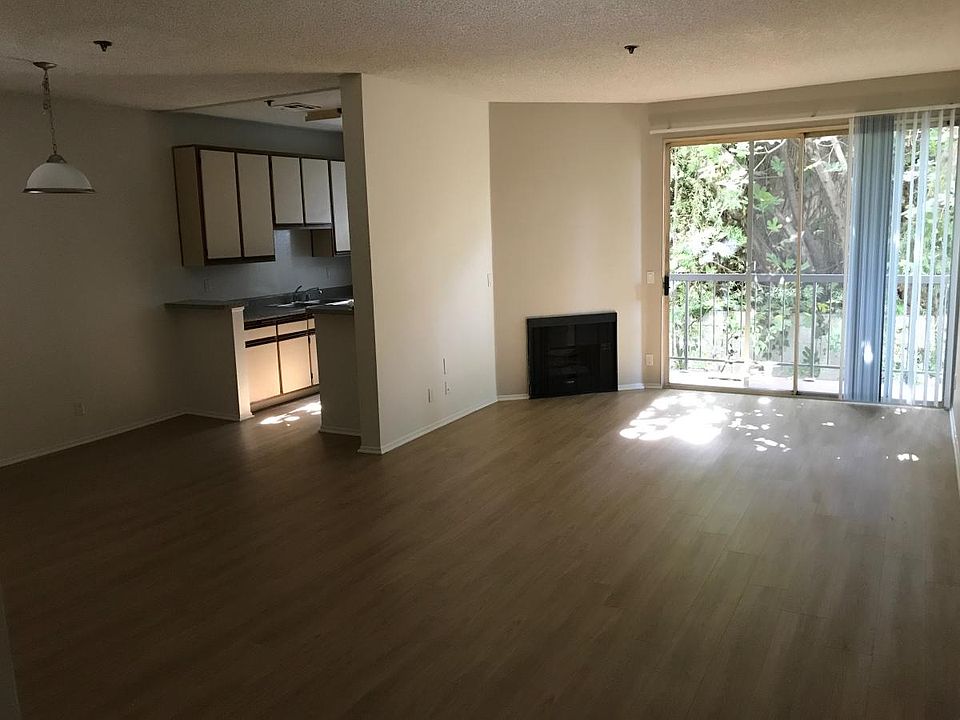 1st image of 500 S Lake St APT 203