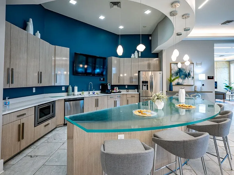 Ventana Townhomes — Photo 7