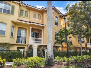 11850 Valencia Gardens Avenue, Palm Beach Gardens, FL 33410