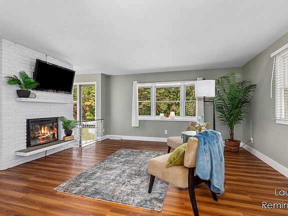 5th image of 6236 Pinta Ct SE