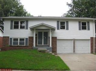 2353 Kingsford Dr, Florissant, MO