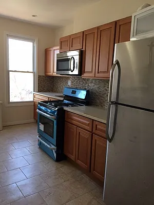 Rented by Yobi International Realty Corp | media 3