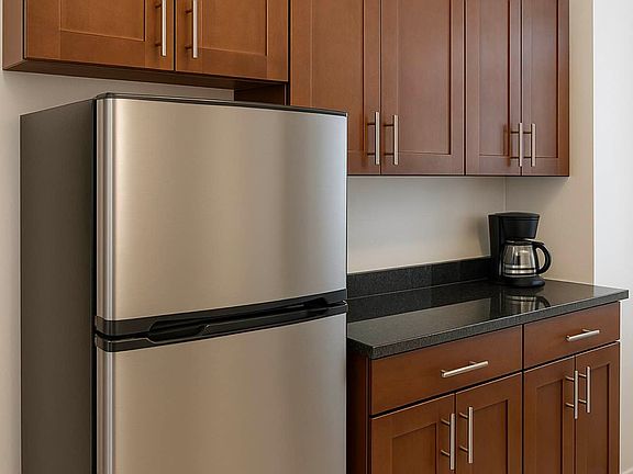3rd image of 1614 2nd Ave APT 2B