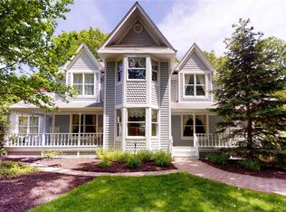 17 Hermitage St, Wading River, NY 11792