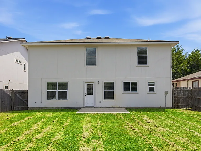18120 Topsail St — Photo 32