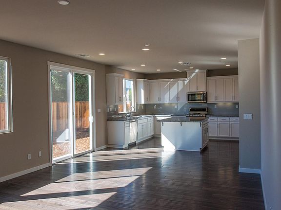 3rd image of 4265 Wine Country Ct