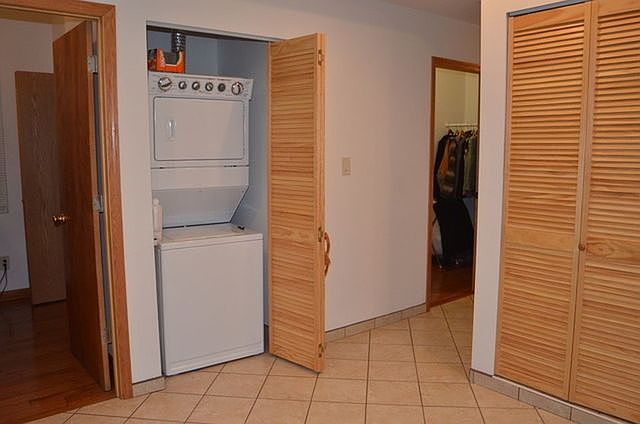 2nd image of 3735 W Diversey Ave APT 1F