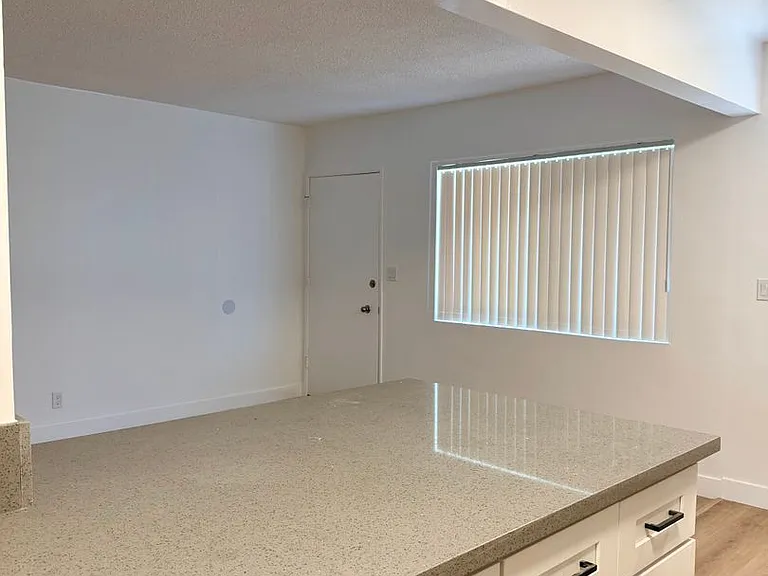 310 Wisconsin Ave — Photo 6