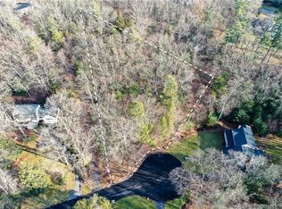 26 Ridgewood Rd, Avon, CT 06001