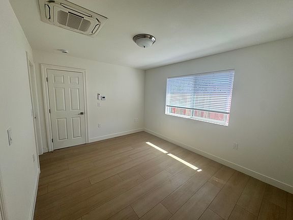 5th image of 4428 Cherrywood Ave