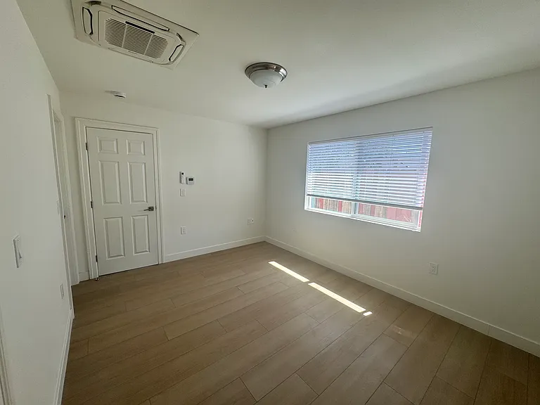 4428 Cherrywood Ave — Photo 5