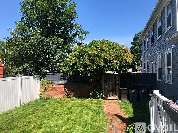 4th image of 49 Essex St #1