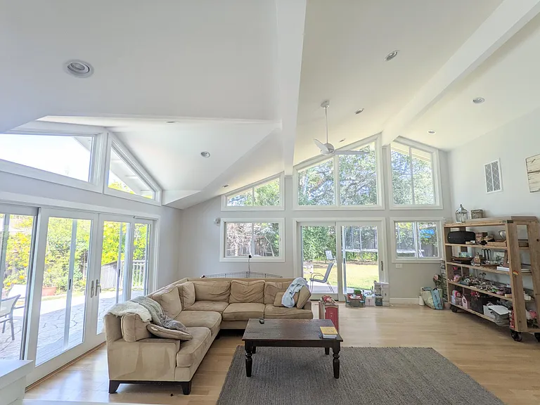 1525 Kensington Cir — Photo 7