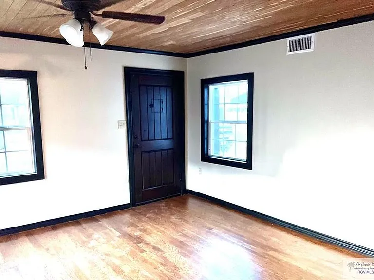 1010 W Madison Ave #A — Photo 2