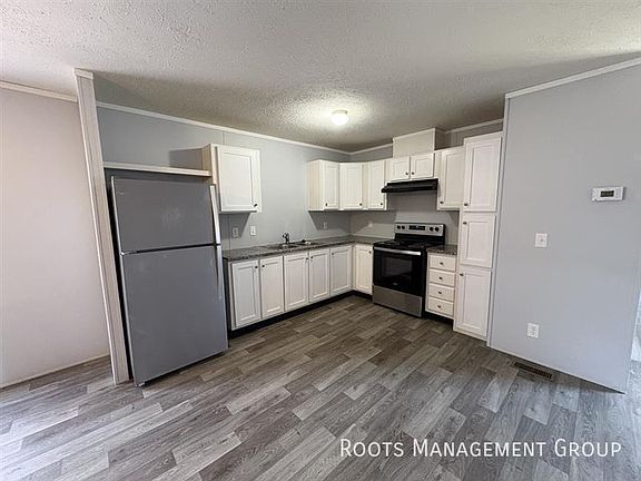 2nd image of 666 S Bluff St Lot 815
