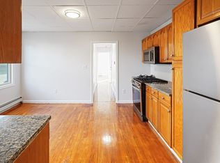 3 Allen St APT 6, Worcester, MA 01610