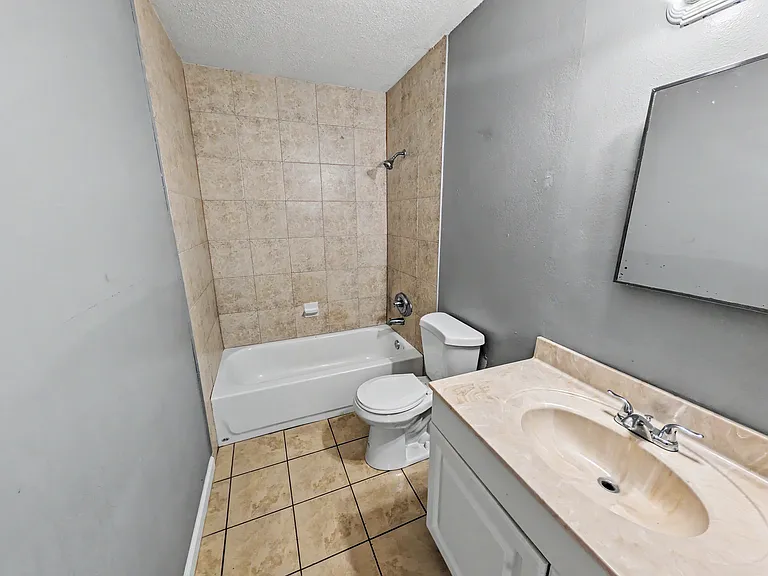 1007 Winton Ave #B — Photo 14