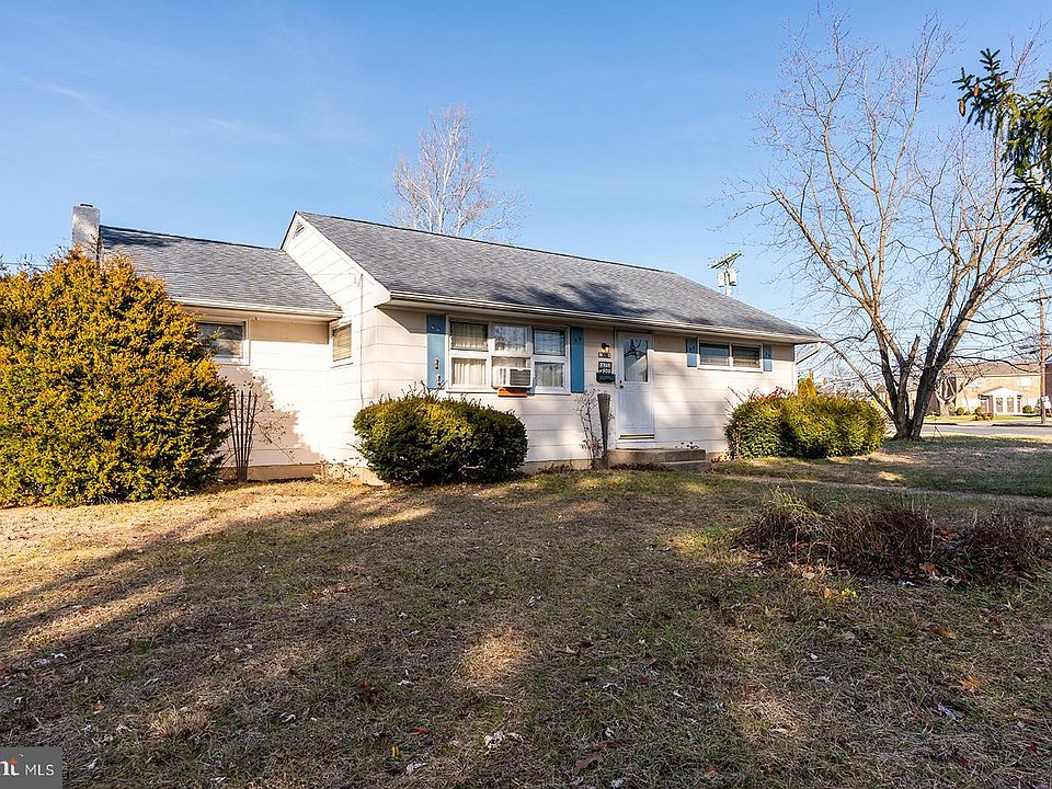 300 E Gibbsboro Rd, Lindenwold, NJ 08021 | Zillow