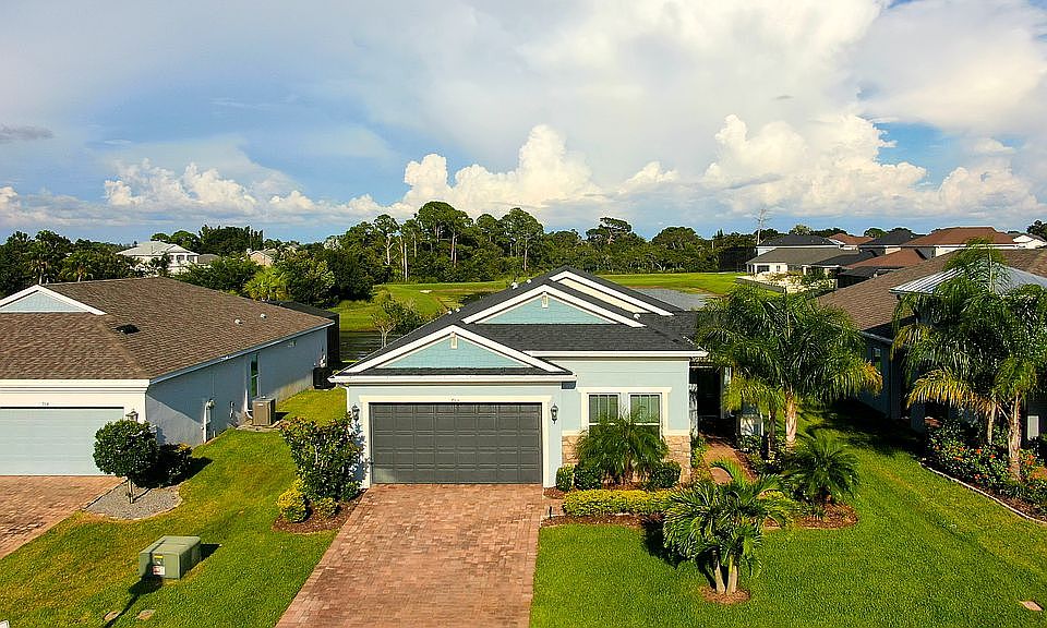 1st image of 752 W Bayshore Dr