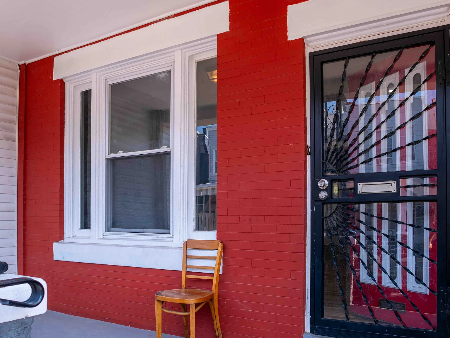 3 bed, 1098 sqft, $1,500 — Photo 2