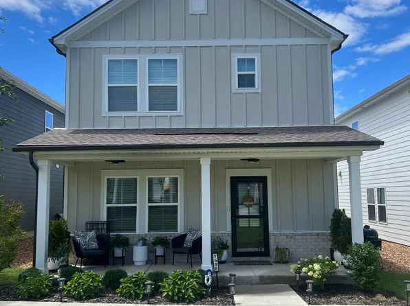 1506 Henderson Point Aly, Hermitage, TN