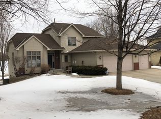 434 Lester Pt, Waconia, MN 55387