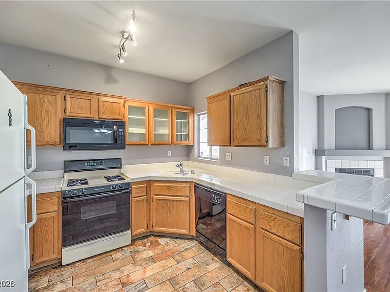 1830 N Buffalo Dr #2085 — Photo 11