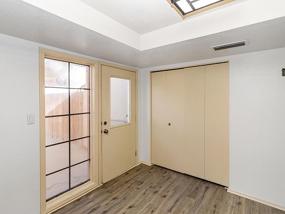 5th image of 647 W Calle Tuberia
