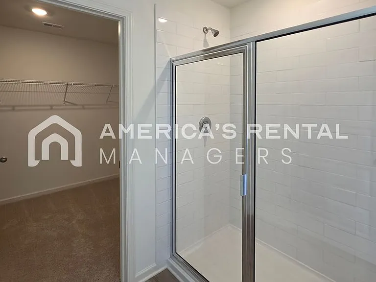 605 Acorn Ct — Photo 61