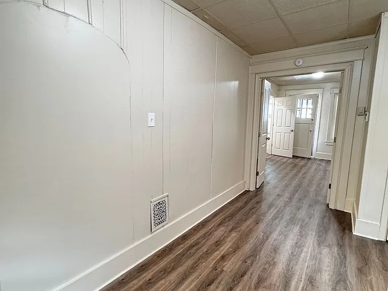 930 McDowell Ave — Photo 3