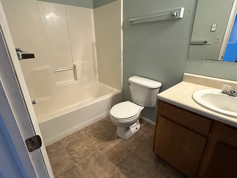 888 Wayne Ave #13 — Photo 12