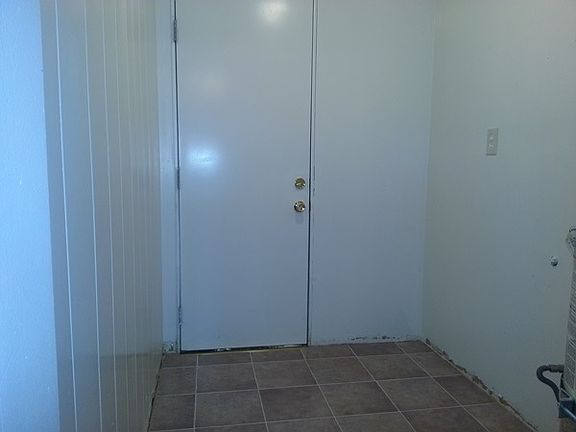 5th image of 361 Richmond Ave