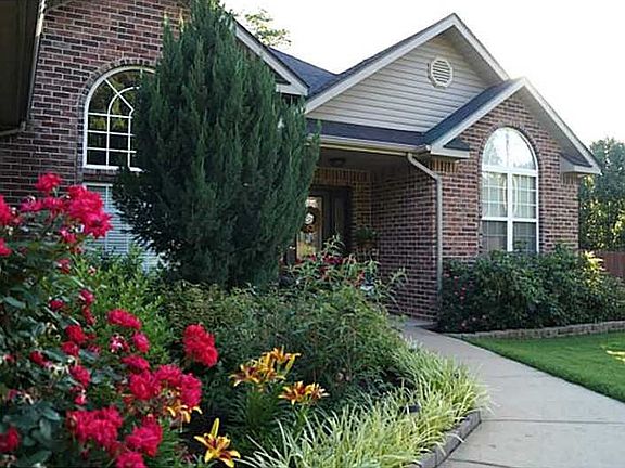 2nd image of 1 Tavistock Dr