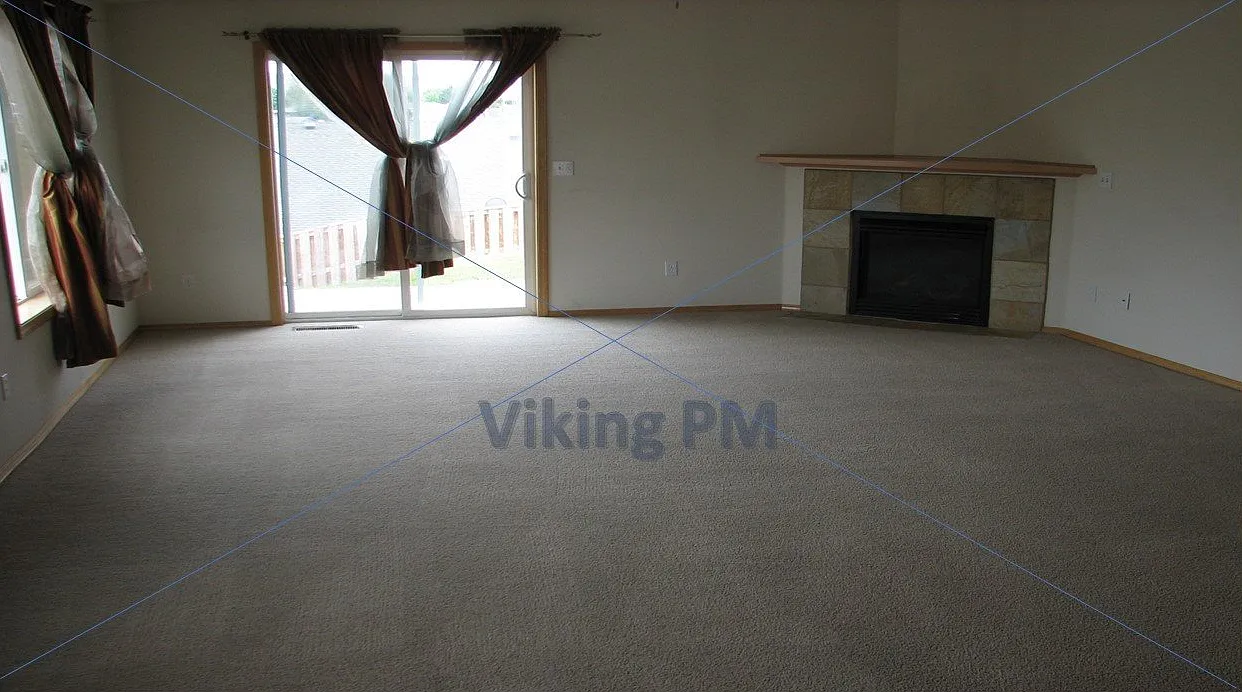528 NE Robin Ct. — Photo 3