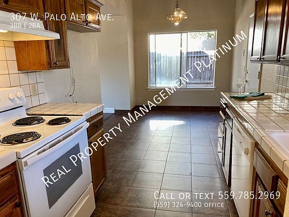 2nd image of 307 W Palo Alto Ave