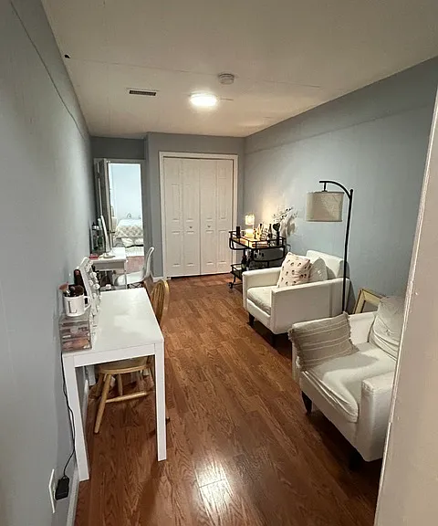 475 Monmouth St #4 — Photo 6