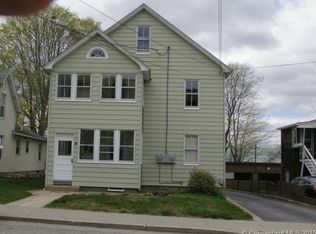 31 Chicago Ave, Groton, CT 06340
