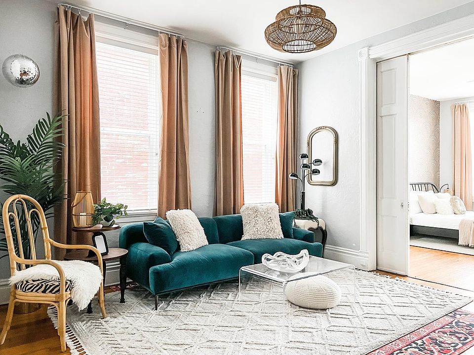 1st image of 1921 Arsenal St #2