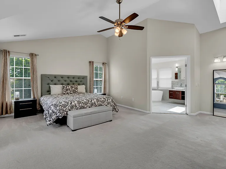 1402 Bermuda Dunes Ct — Photo 26