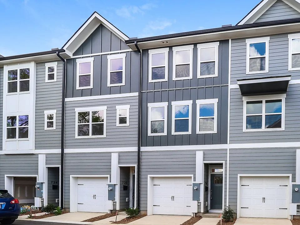 720 Drakeford Ct